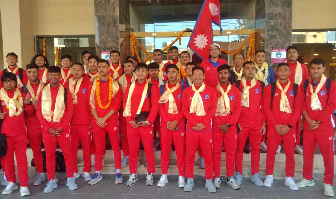फुटबल टिम यूएई प्रस्थान